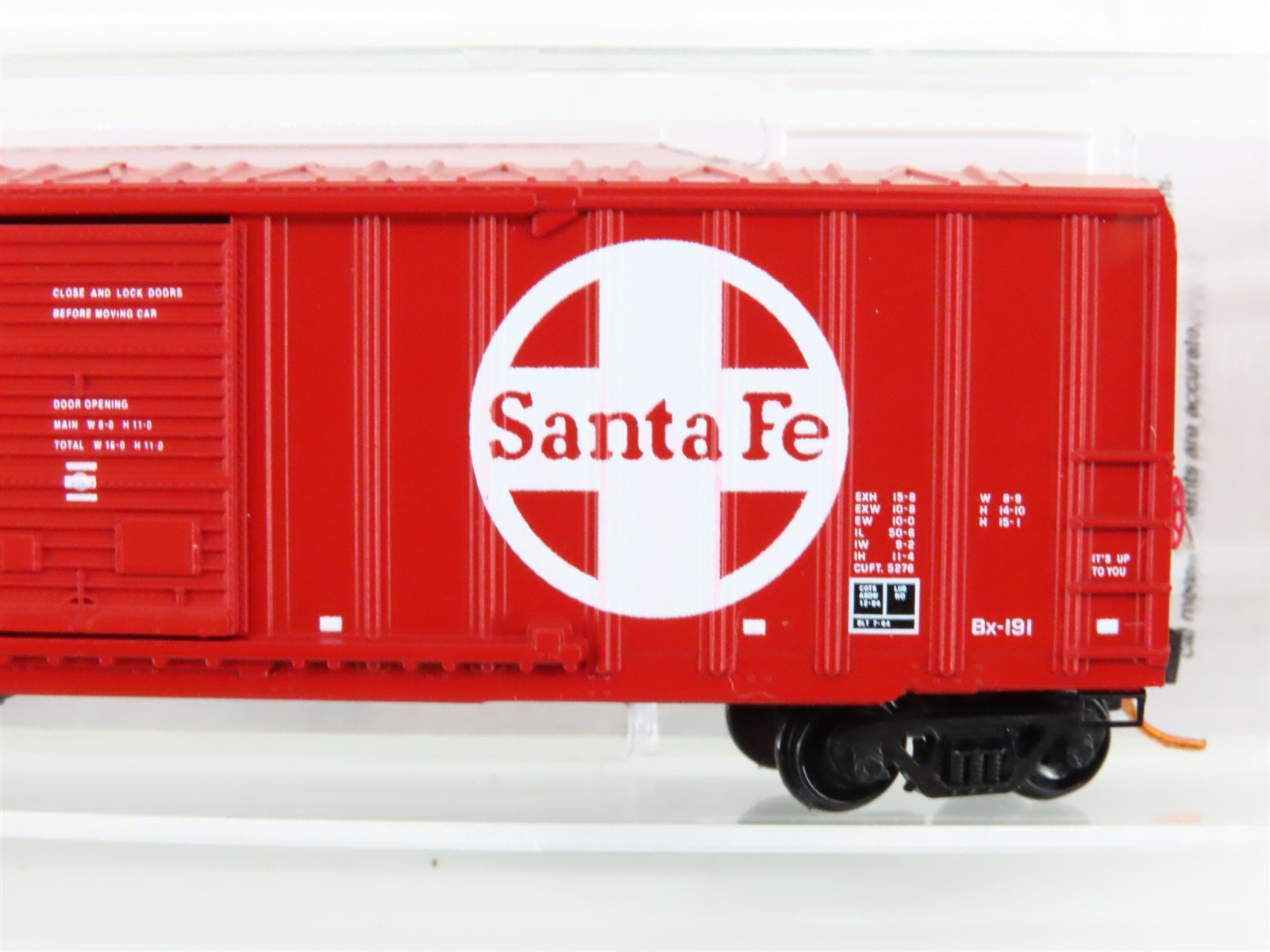 N Scale Micro-Trains MTL 03000250 ATSF Santa Fe 50' Double Door Box Car #18200