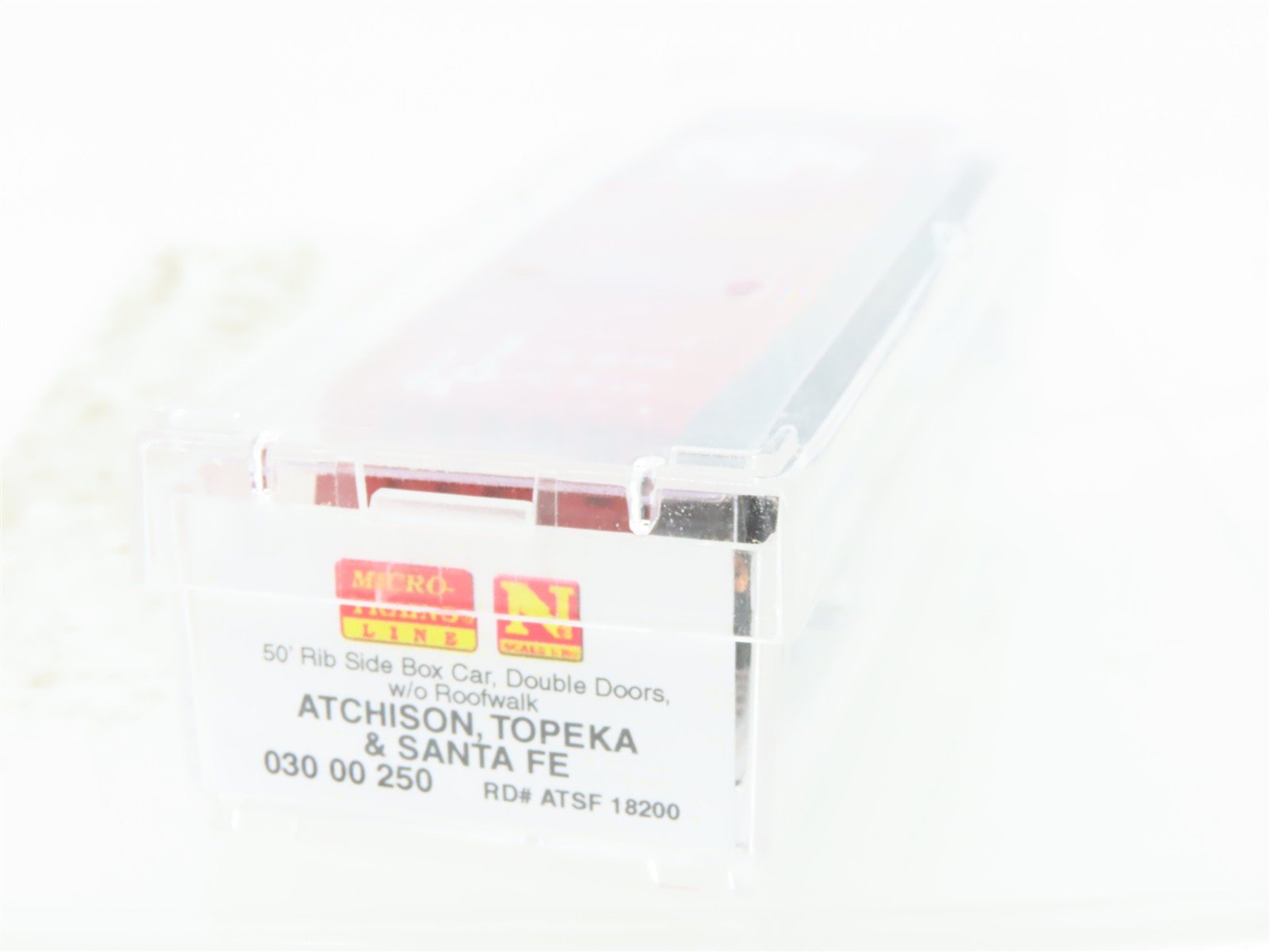 N Scale Micro-Trains MTL 03000250 ATSF Santa Fe 50' Double Door Box Car #18200