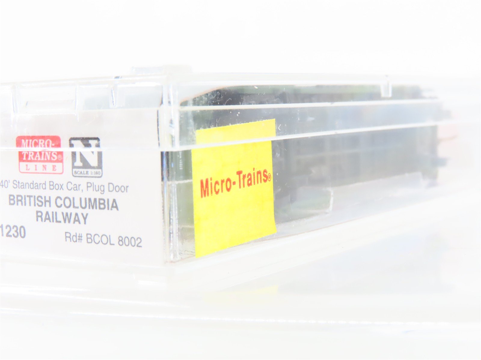 N Scale Micro-Trains MTL 21230 BCOL British Columbia 40' Plug Door Box Car #8002