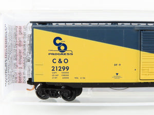 N Scale Micro-Trains MTL 03100072 C&O The Chessie Route 50' Box Car #21299