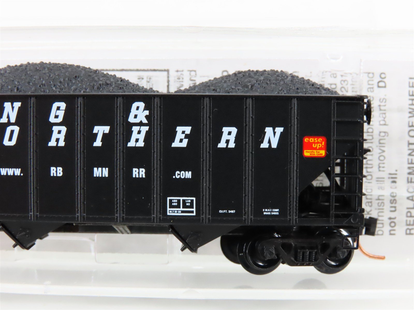 N Micro-Trains MTL 108090 RBMN Reading & Northern 3-Bay Hopper #7410 w/ Load