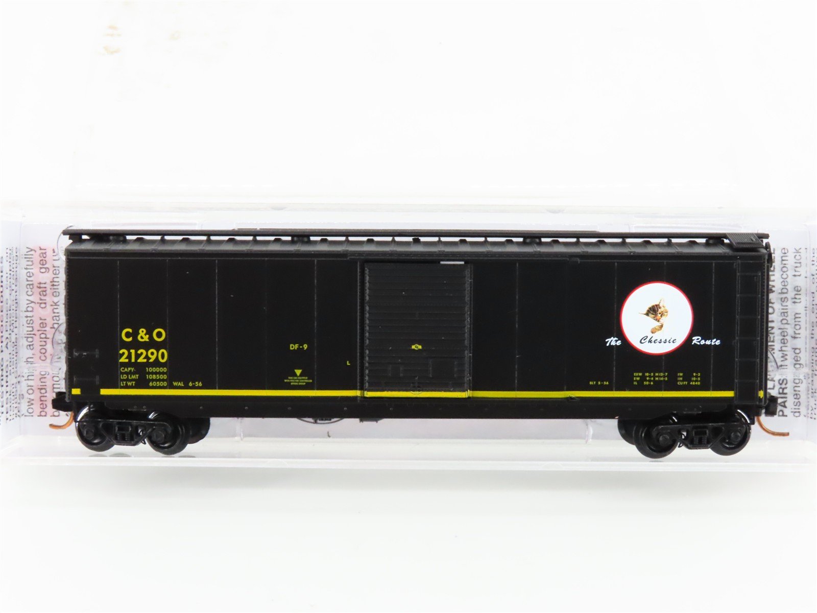 N Scale Micro-Trains MTL 03100071 C&O The Chessie Route 50' Box Car #21290
