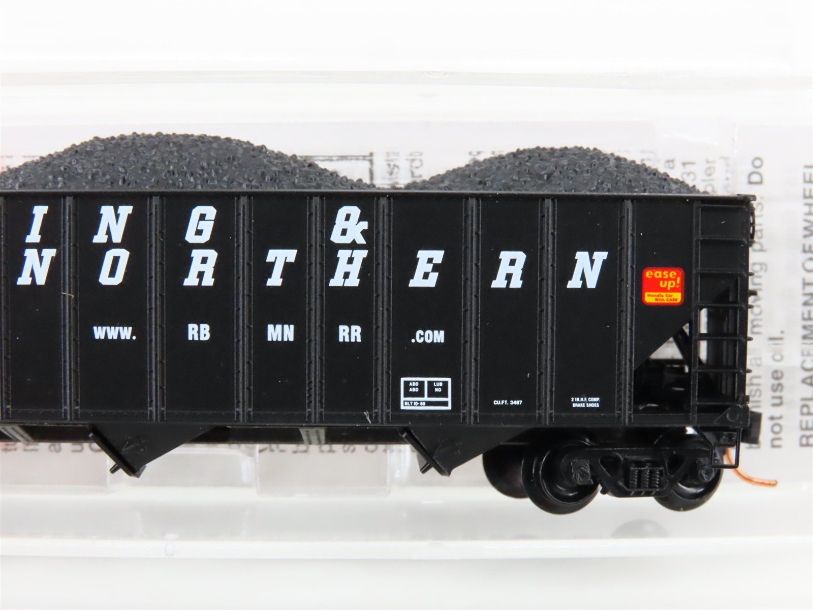 N Micro-Trains MTL 108090 RBMN Reading & Northern 3-Bay Hopper #7410 w/ Load