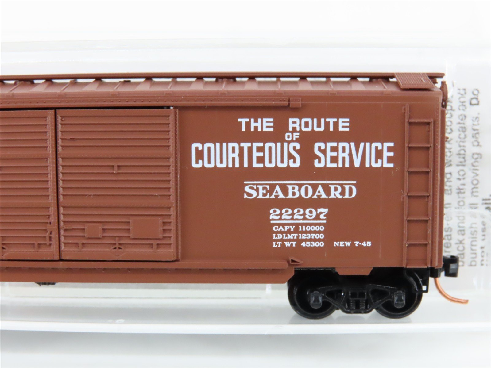 N Scale Micro-Trains MTL 23050 SAL Route of Courteous Service 40' Box Car #22297