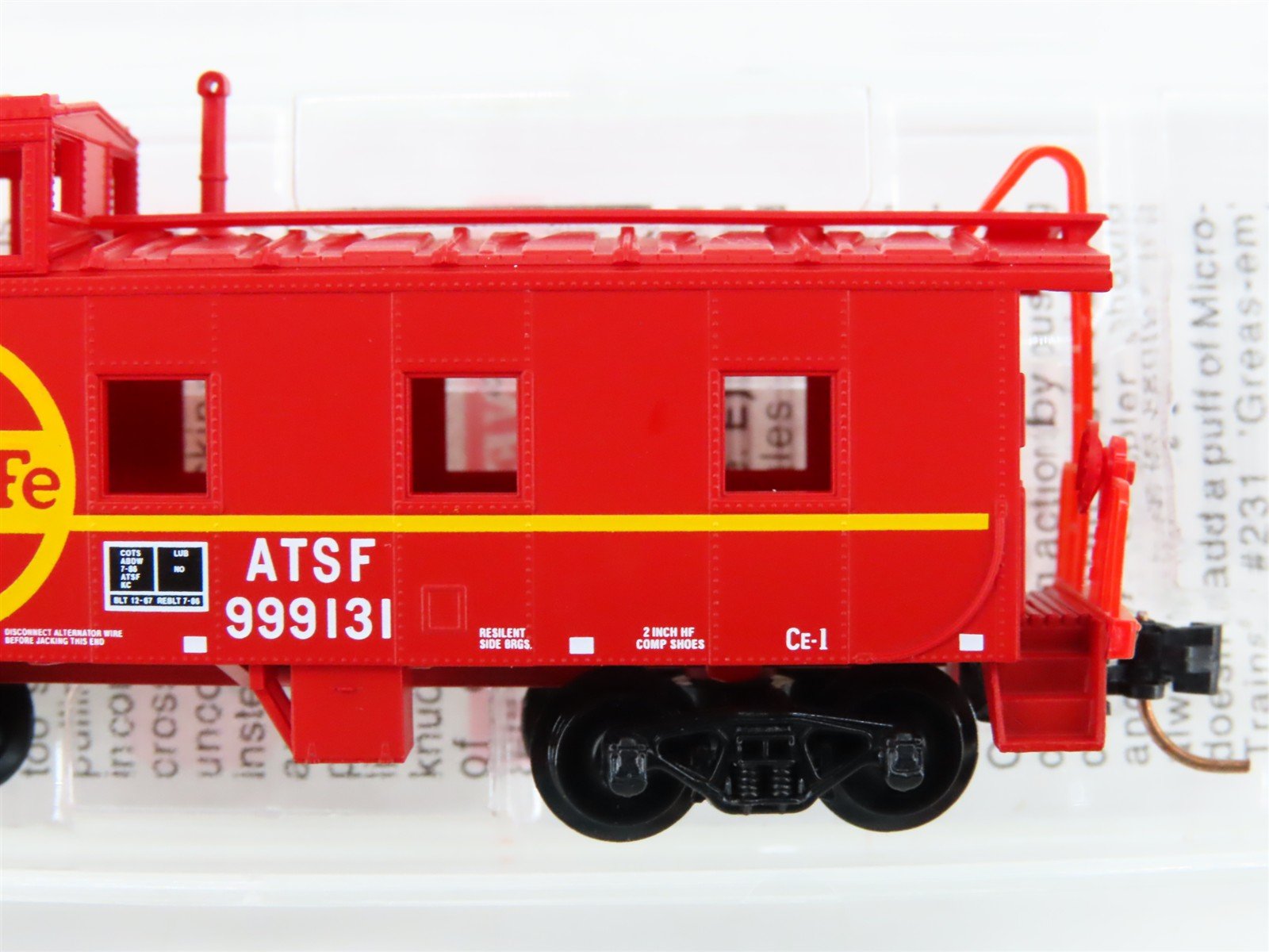 N Scale Micro-Trains MTL 100030 ATSF Santa Fe 36' Riveted Steel Caboose #999131