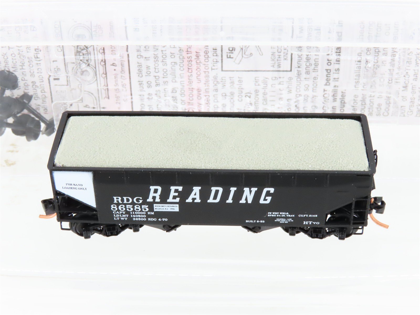 N Scale Micro-Trains MTL 55490 RDG Reading 2-Bay Hopper #86585 w/ Load