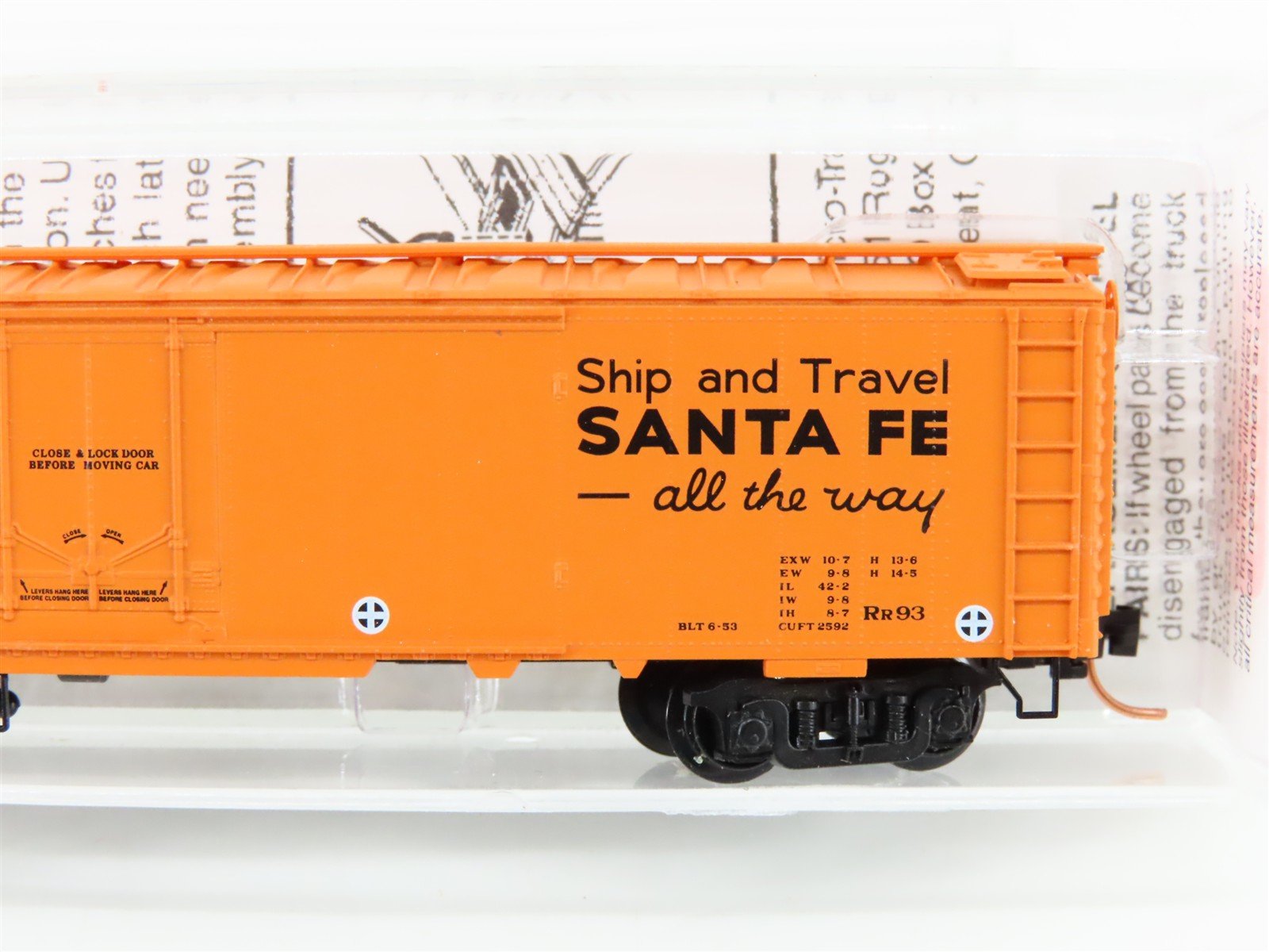 N Scale Micro-Trains MTL 52050 SFRD Santa Fe Plug Door Express Reefer #5033