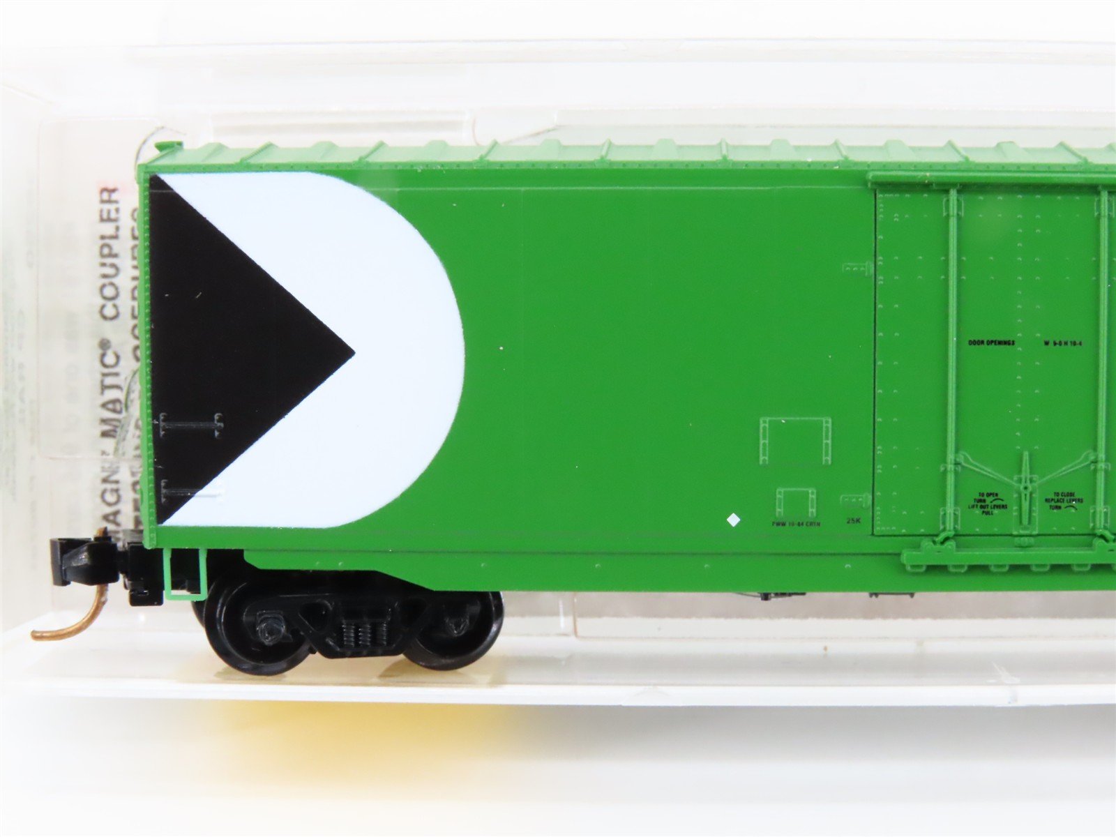 N Scale Micro-Trains MTL 38250 CP Rail 50' Plug Door Box Car #80781