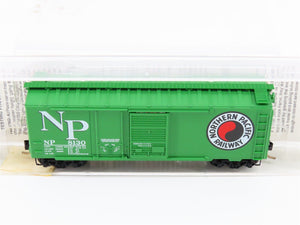 N Micro-Trains MTL 22090 NP Northern Pacific 40' Plug & Sliding Door Boxcar 8130