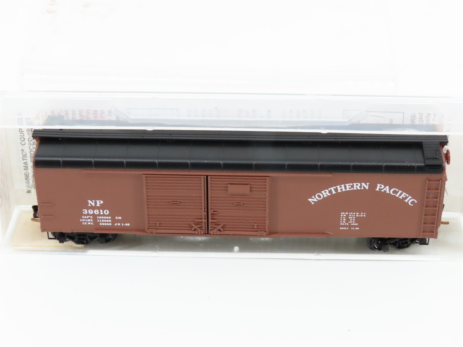 N Scale Micro-Trains MTL 79020 NP Northern Pacific 50' Wagon Top Box Car #39610