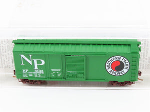 N Scale Micro-Trains MTL 22090 NP Northern Pacific 40' Box Car #8133