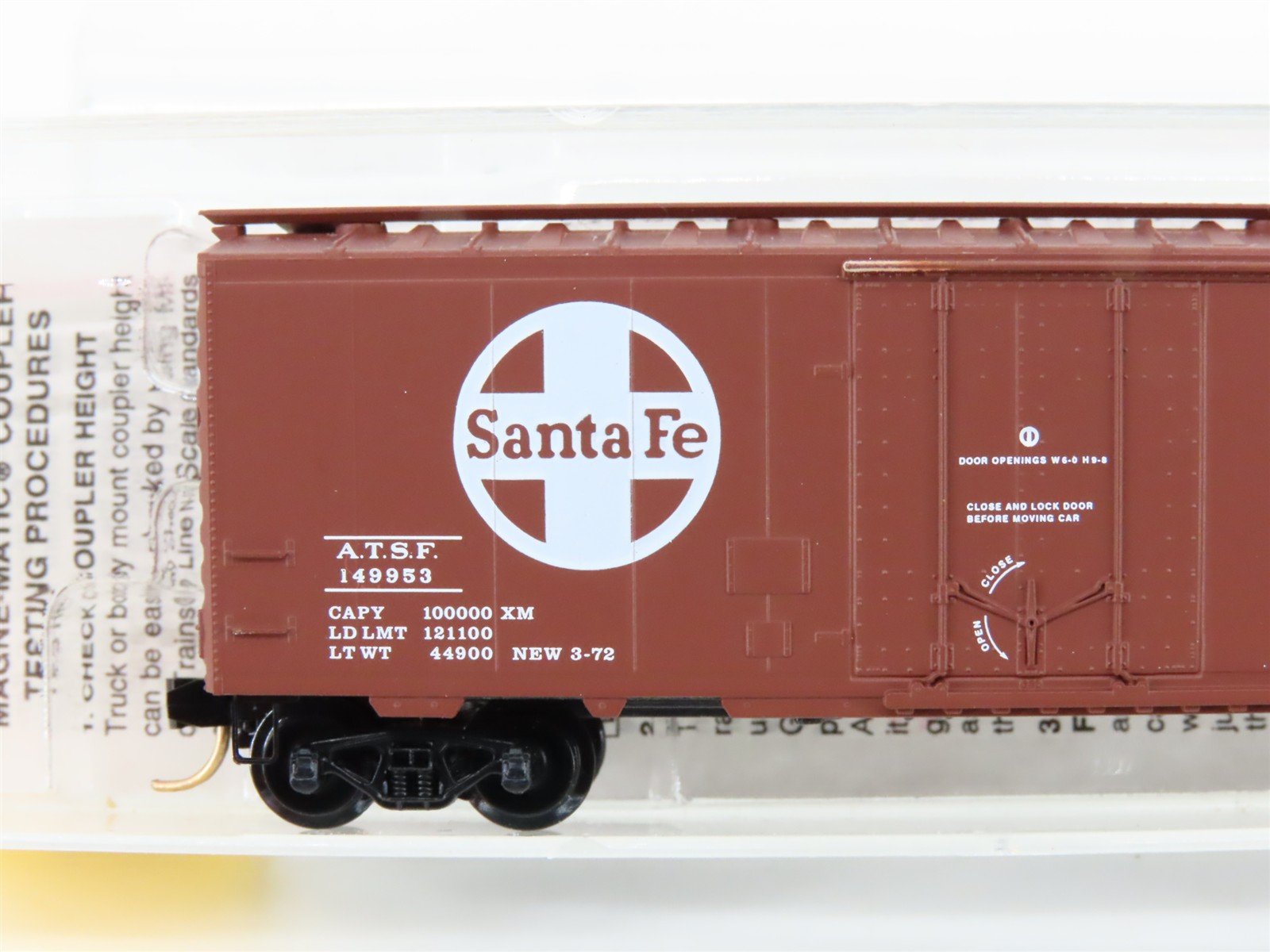 N Scale Micro-Trains MTL 21110 ATSF Santa Fe 40' Plug Door Box Car #149953
