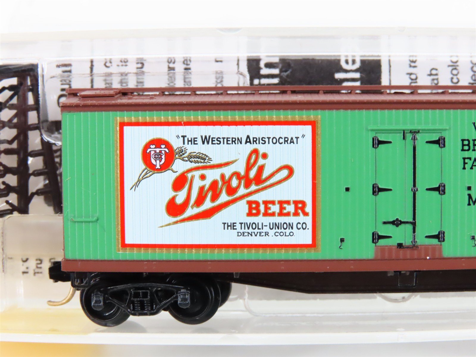 N Scale Micro-Trains MTL 49440 TUX Tivoli Beer 40' Wood Reefer #5100