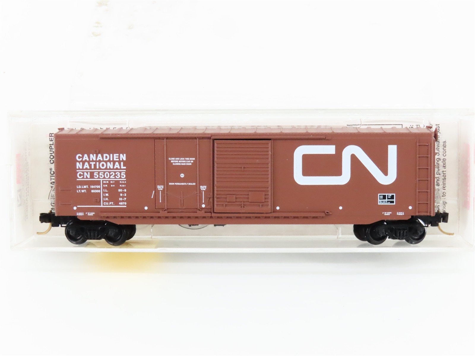 N Scale Micro-Trains MTL 76010 CN Canadian National 50' Box Car #550235