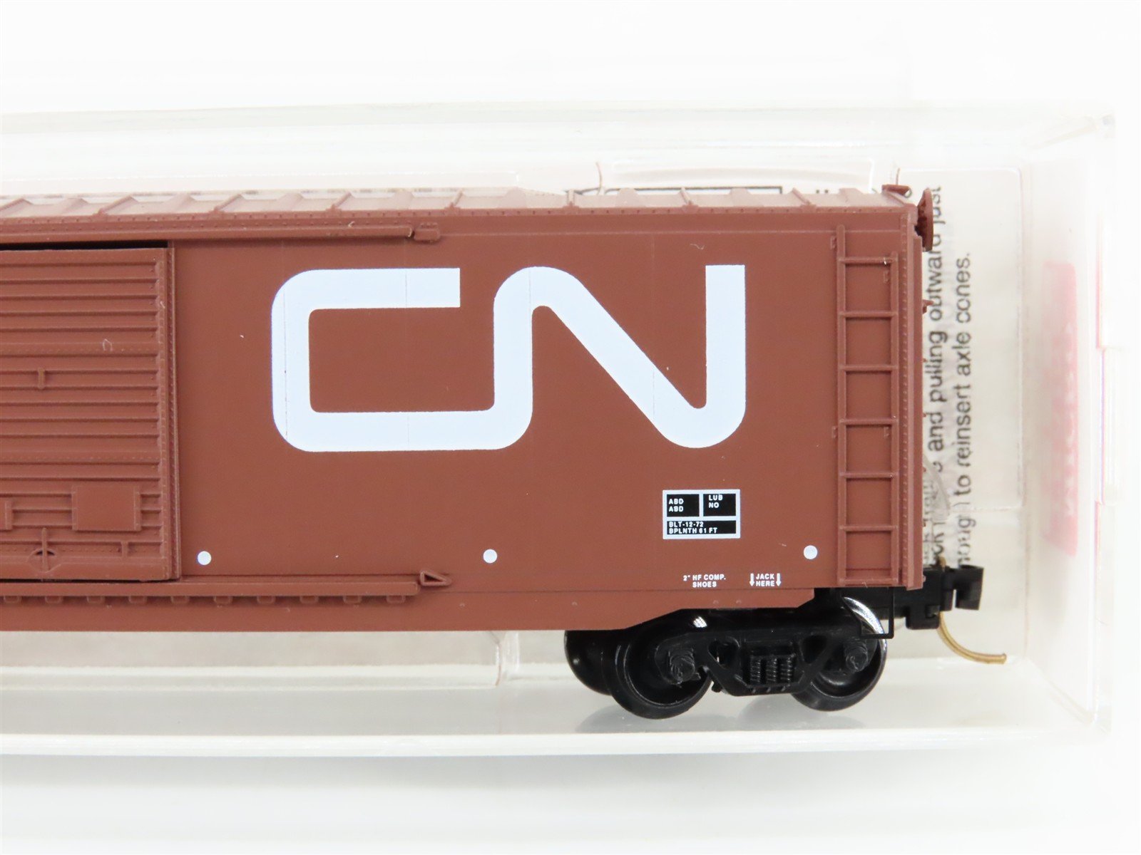 N Scale Micro-Trains MTL 76010 CN Canadian National 50' Box Car #550235
