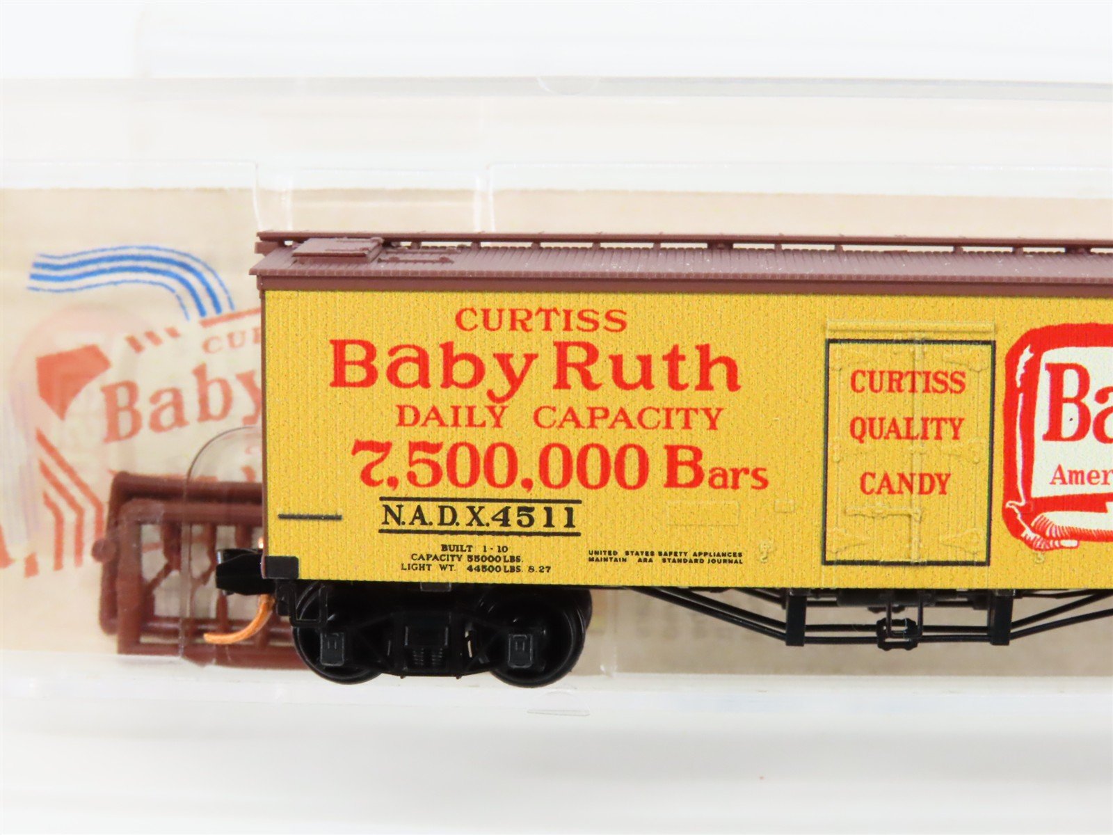 N Scale Micro-Trains MTL 05800230 NADX Nestle Baby Ruth #4 36' Wood Reefer #4511