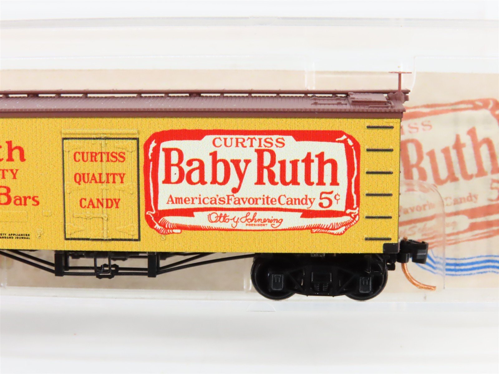 N Scale Micro-Trains MTL 05800230 NADX Nestle Baby Ruth #4 36' Wood Reefer #4511