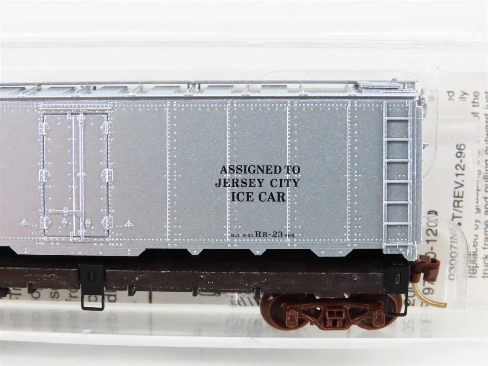 N Scale Micro-Trains MTL 59040 PRR Pennsylvania 40' Steel Side Ice Reefer 498350