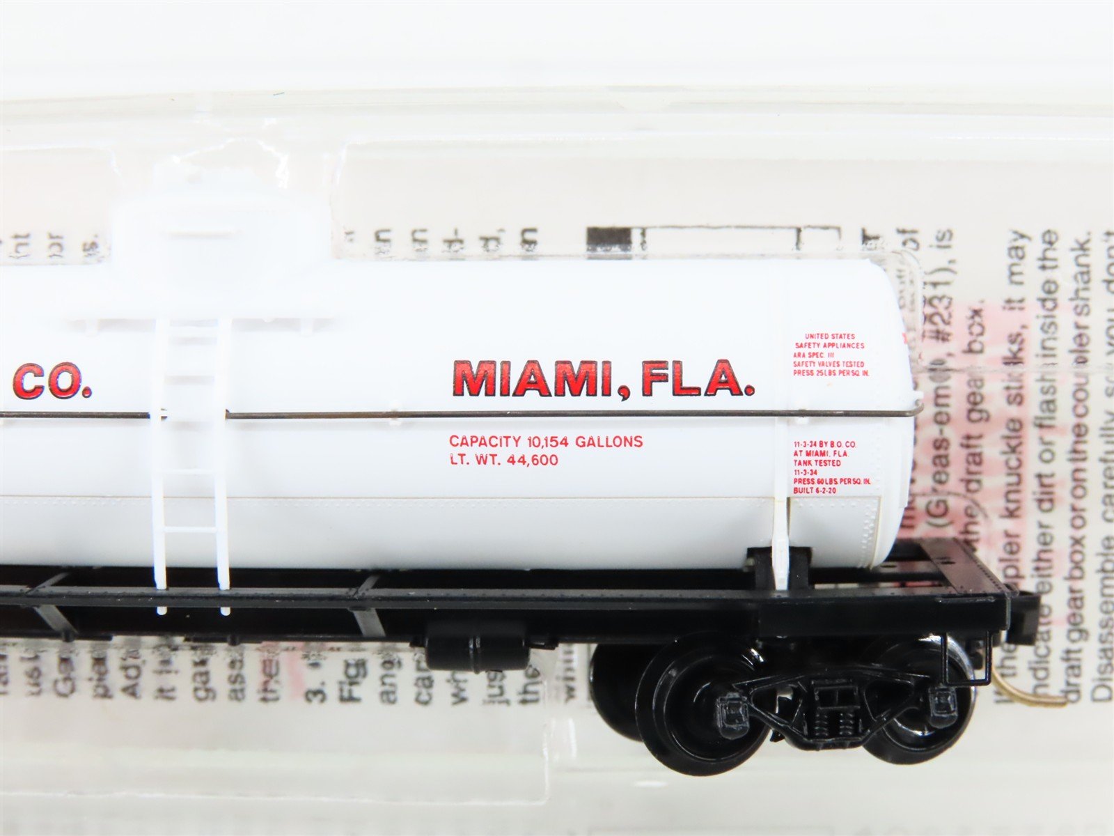 N Scale Micro-Trains MTL 65420 BERX Belcher Oil 39' Single Dome Tank Car #105