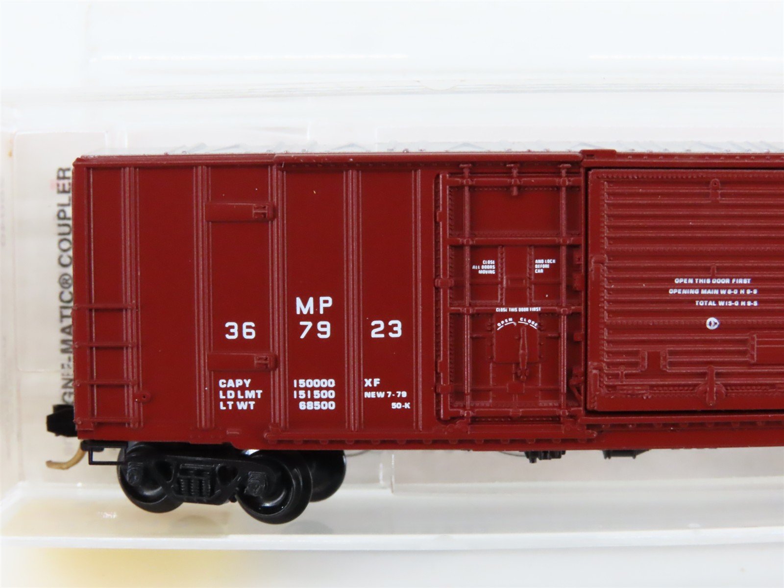 N Scale Micro-Trains MTL 26040 MP Missouri Pacific Mo-Pac 50' Box Car #367923