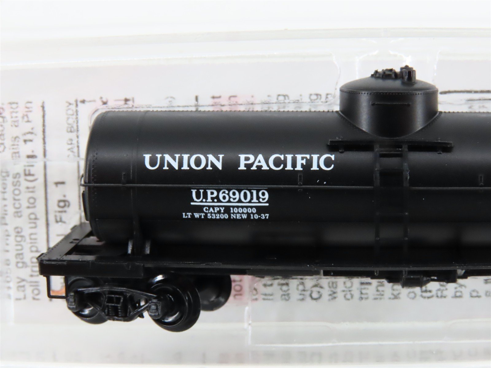 N Scale Micro-Trains MTL 65180 UP Union Pacific 39' Single Dome Tank Car #69019