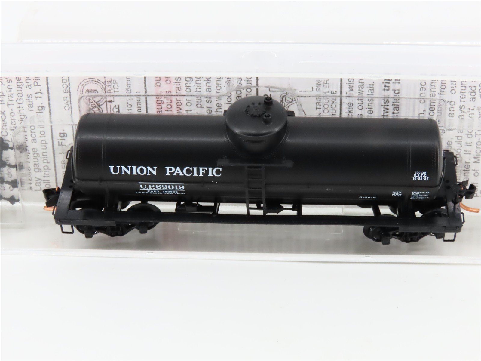 N Scale Micro-Trains MTL 65180 UP Union Pacific 39' Single Dome Tank Car #69019