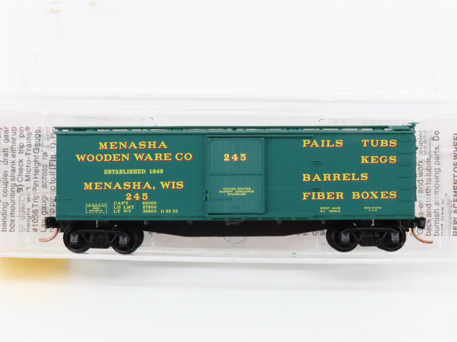 N Scale Micro-Trains MTL 39200 Menasha Wooden Ware Co. 40' Box Car #245