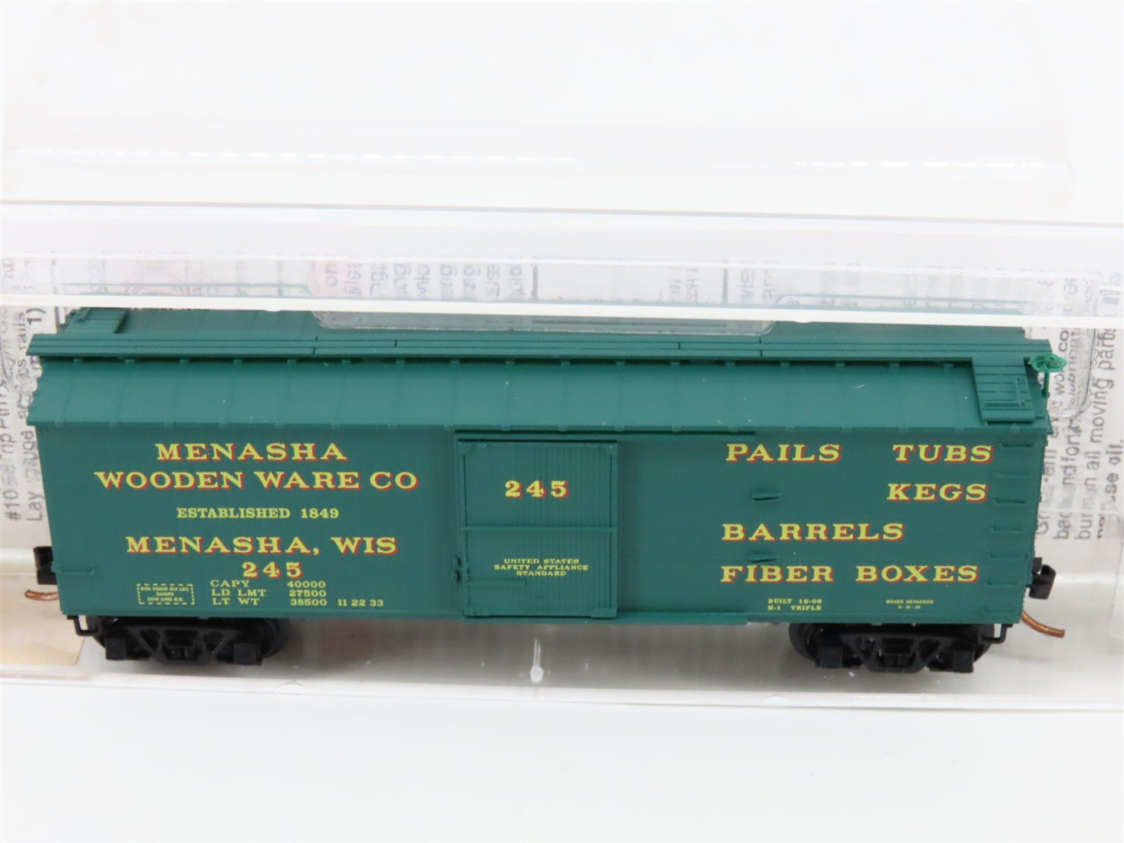 N Scale Micro-Trains MTL 39200 Menasha Wooden Ware Co. 40' Box Car #245