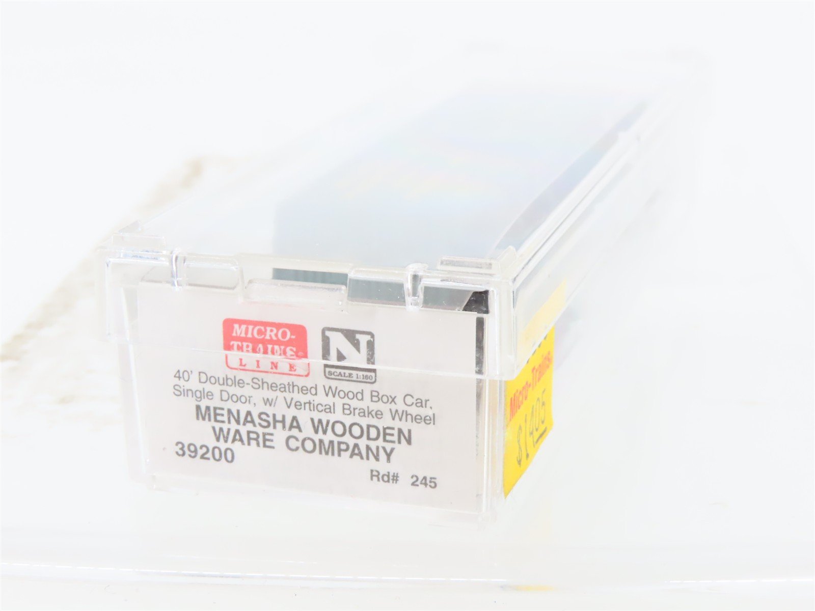 N Scale Micro-Trains MTL 39200 Menasha Wooden Ware Co. 40' Box Car #245