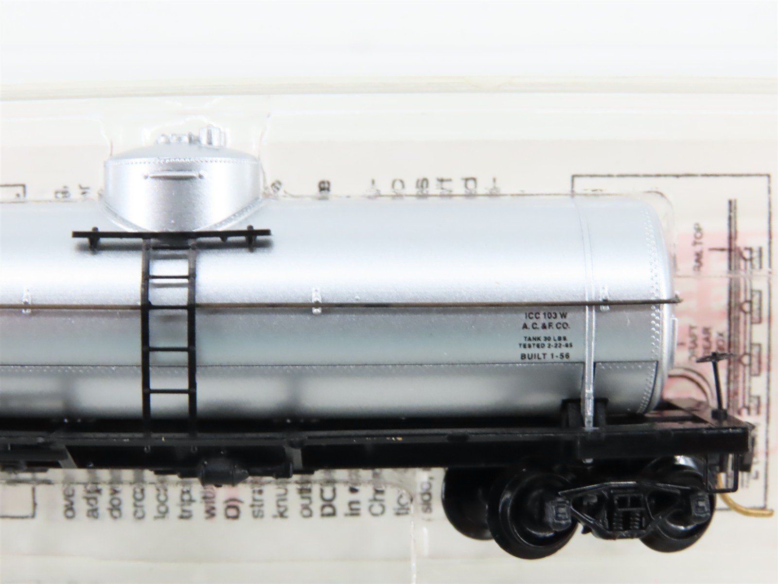 N Micro-Trains MTL 65400 CGW Chicago Great Western 39' Single Dome Tank Car #290