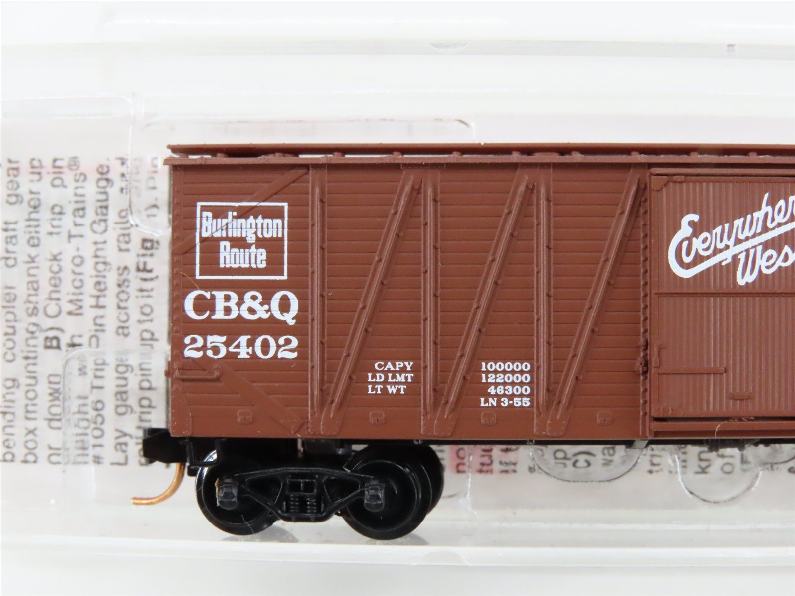 N Scale Micro-Trains MTL 28150 CB&Q Burlington Route 40' Box Car #25402