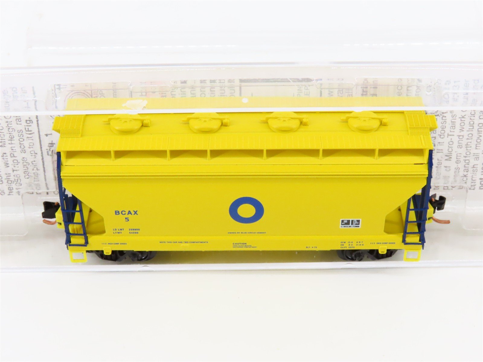 N Scale Micro-Trains MTL 92140 BCAX Blue Circle Cement 2-Bay Covered Hopper #5