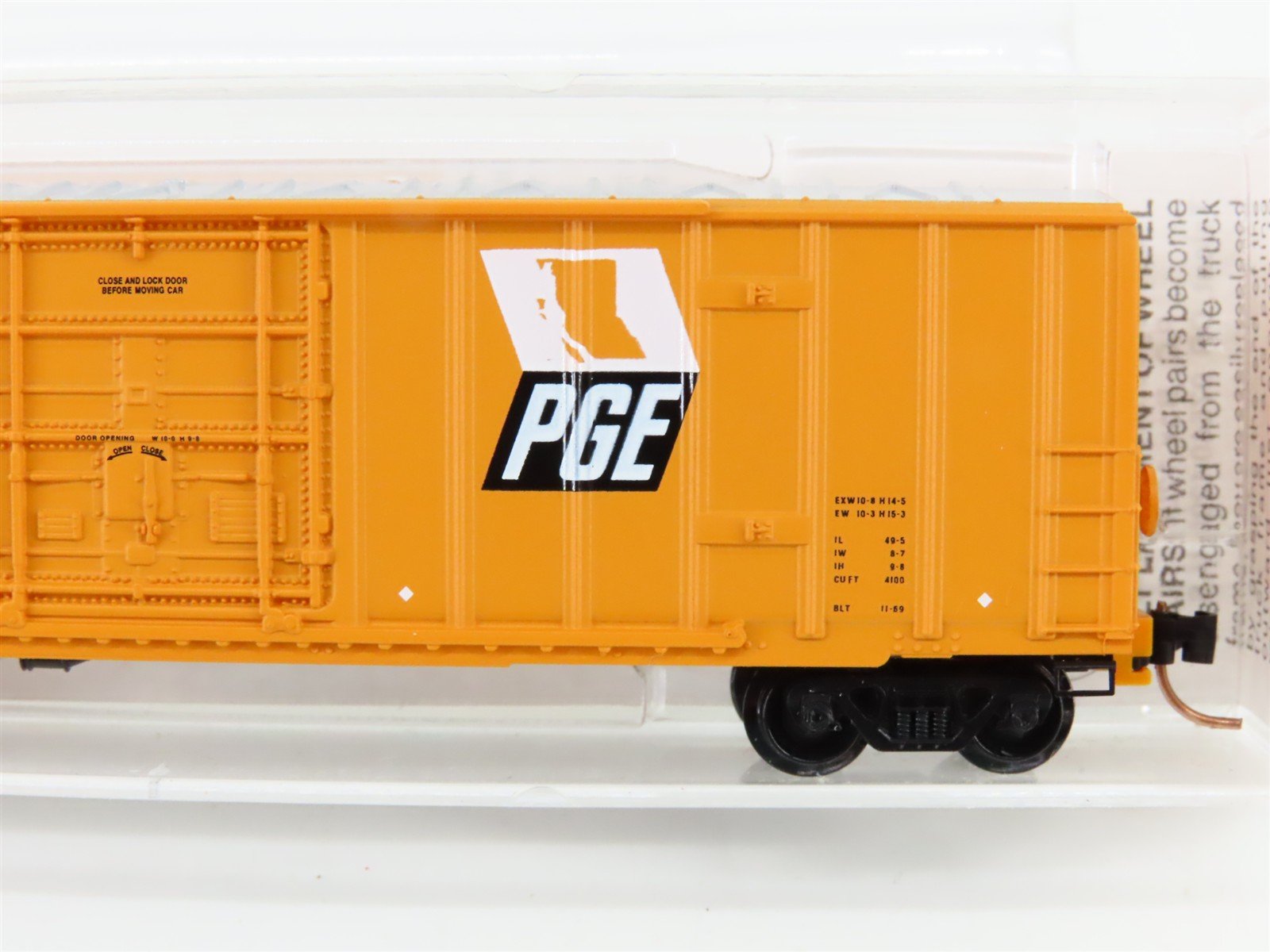 N Scale Micro-Trains MTL 27280 PGE Pacific Great Eastern 50' Box Car #8027