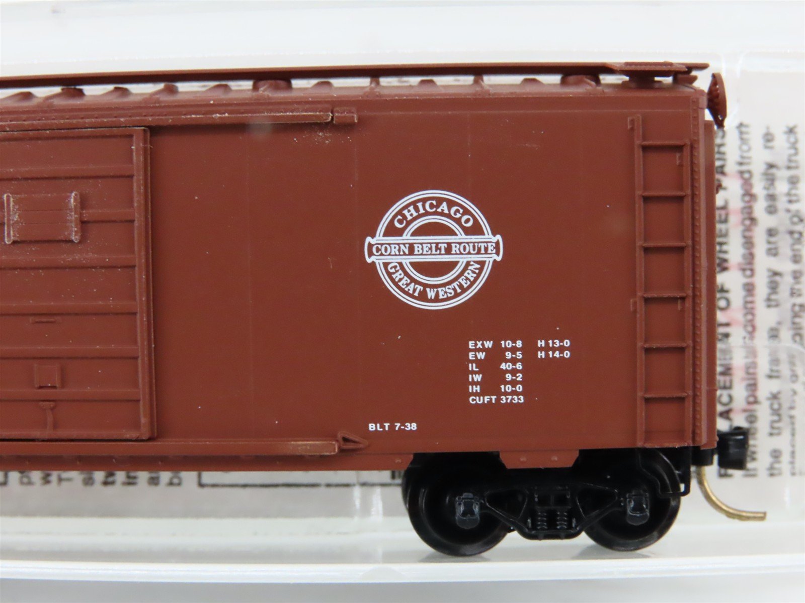 N Scale Micro-Trains MTL 20950 CGW Chicago Great Western 40' Box Car #90017