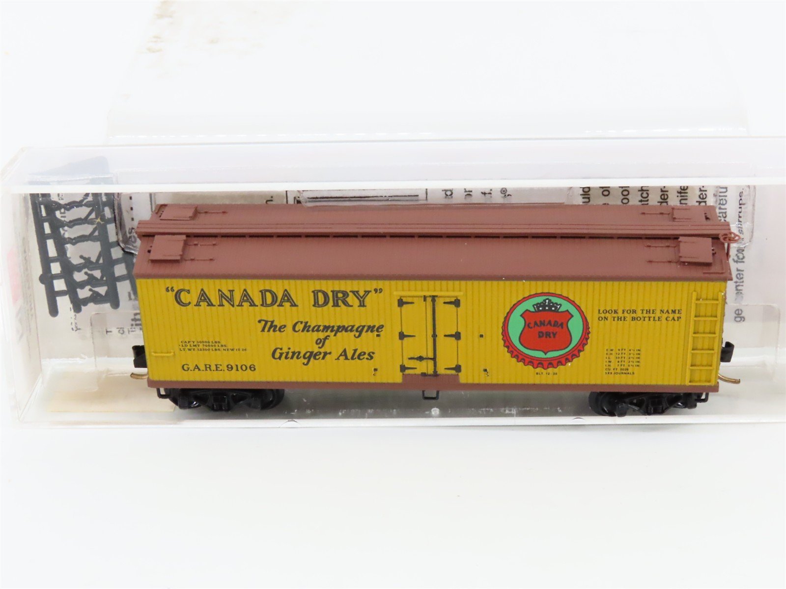 N Scale Micro-Trains MTL 49190 GARE Canada Dry Ginger Ale 40' Wood Reefer #9106