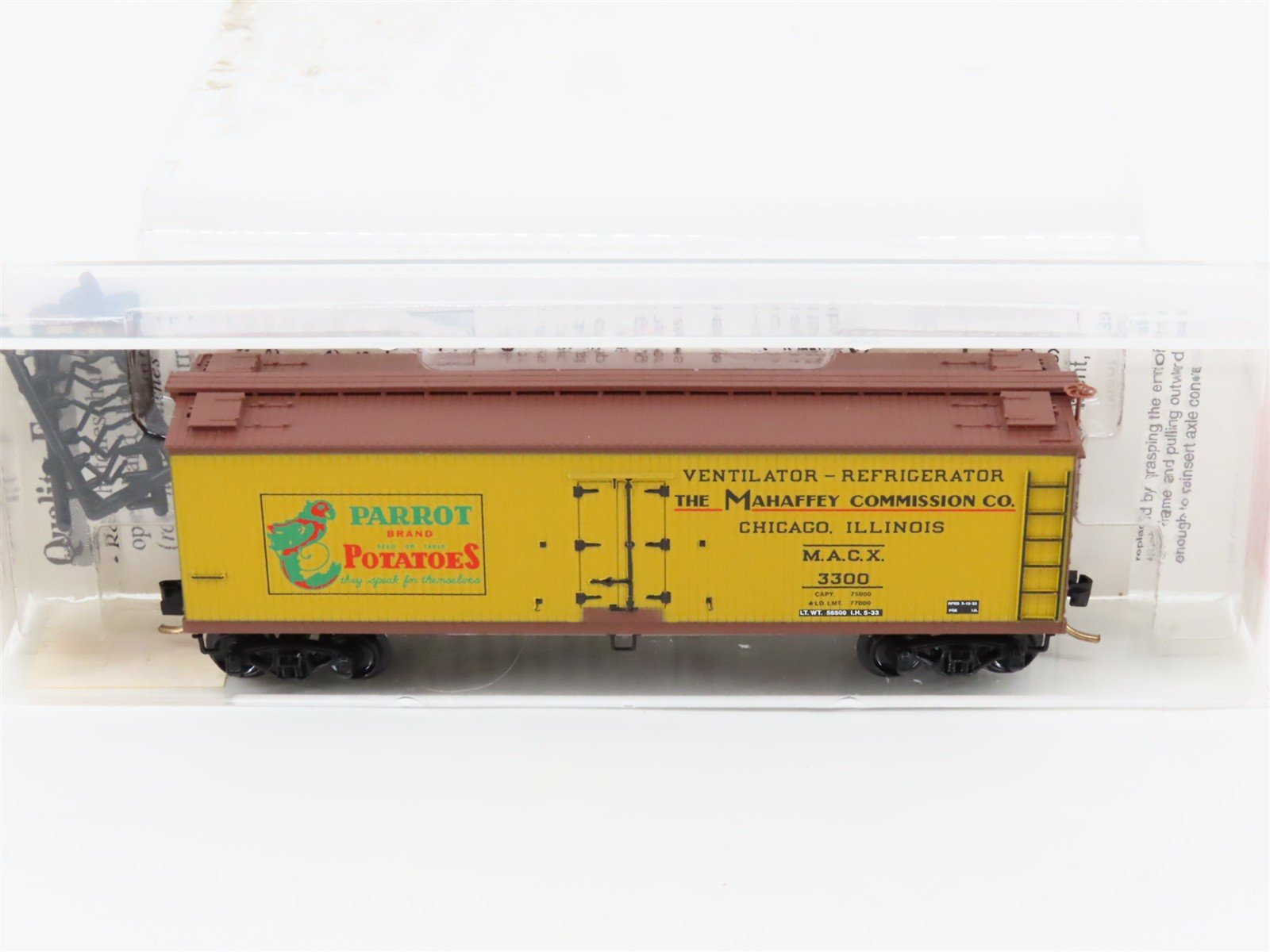 N Scale Micro-Trains MTL 49480 MACX Parrot Brand Potatoes 40' Reefer #3300