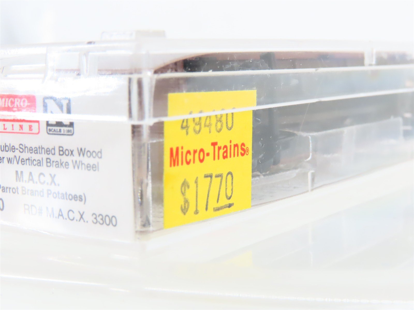 N Scale Micro-Trains MTL 49480 MACX Parrot Brand Potatoes 40' Reefer #3300