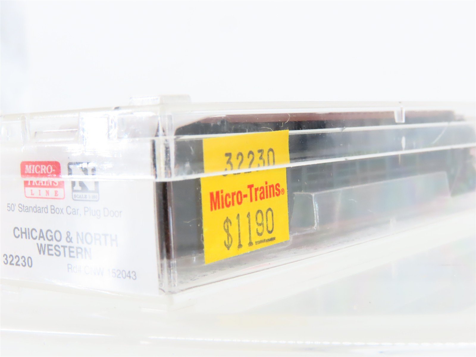 N Scale Micro-Trains MTL 32230 CNW Chicago North Western 50' Box Car #152043