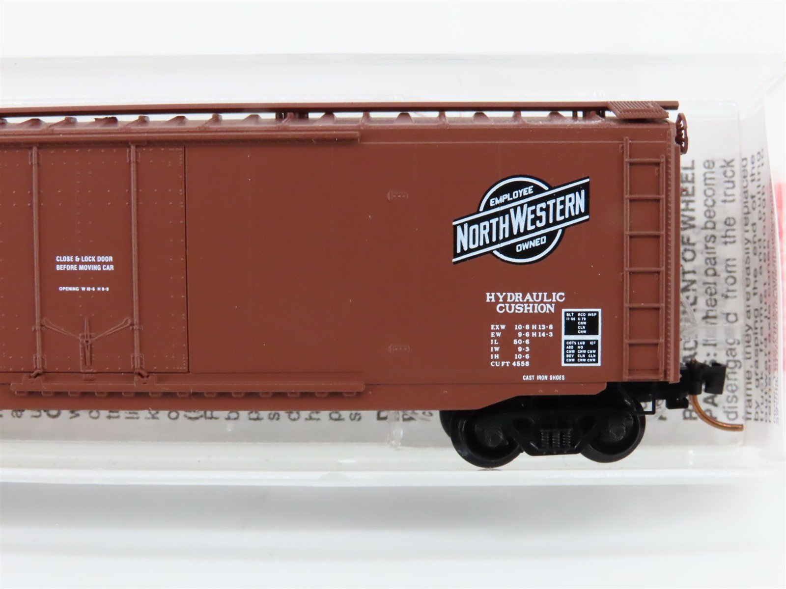 N Scale Micro-Trains MTL 32230 CNW Chicago & North Western 50' Box Car #152043