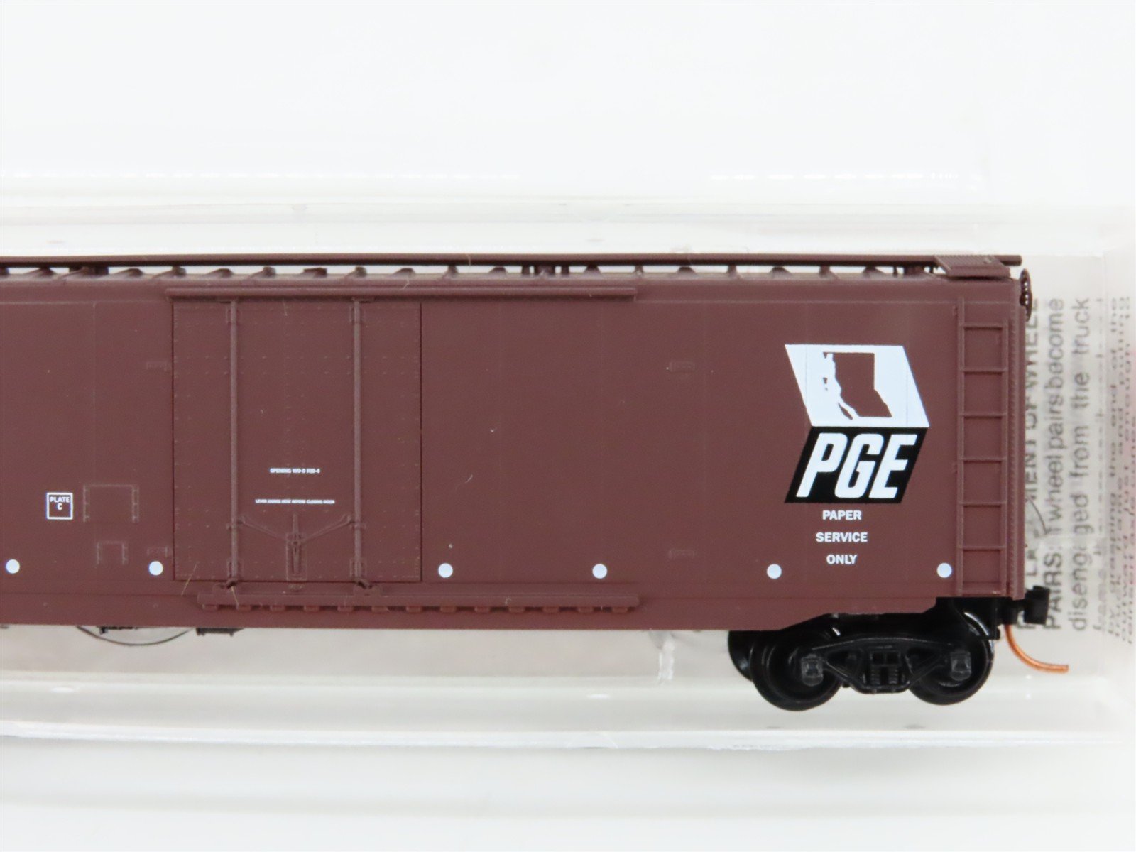 N Scale Micro-Trains MTL 32260 PGE Pacific Great Eastern 50' Box Car #4521