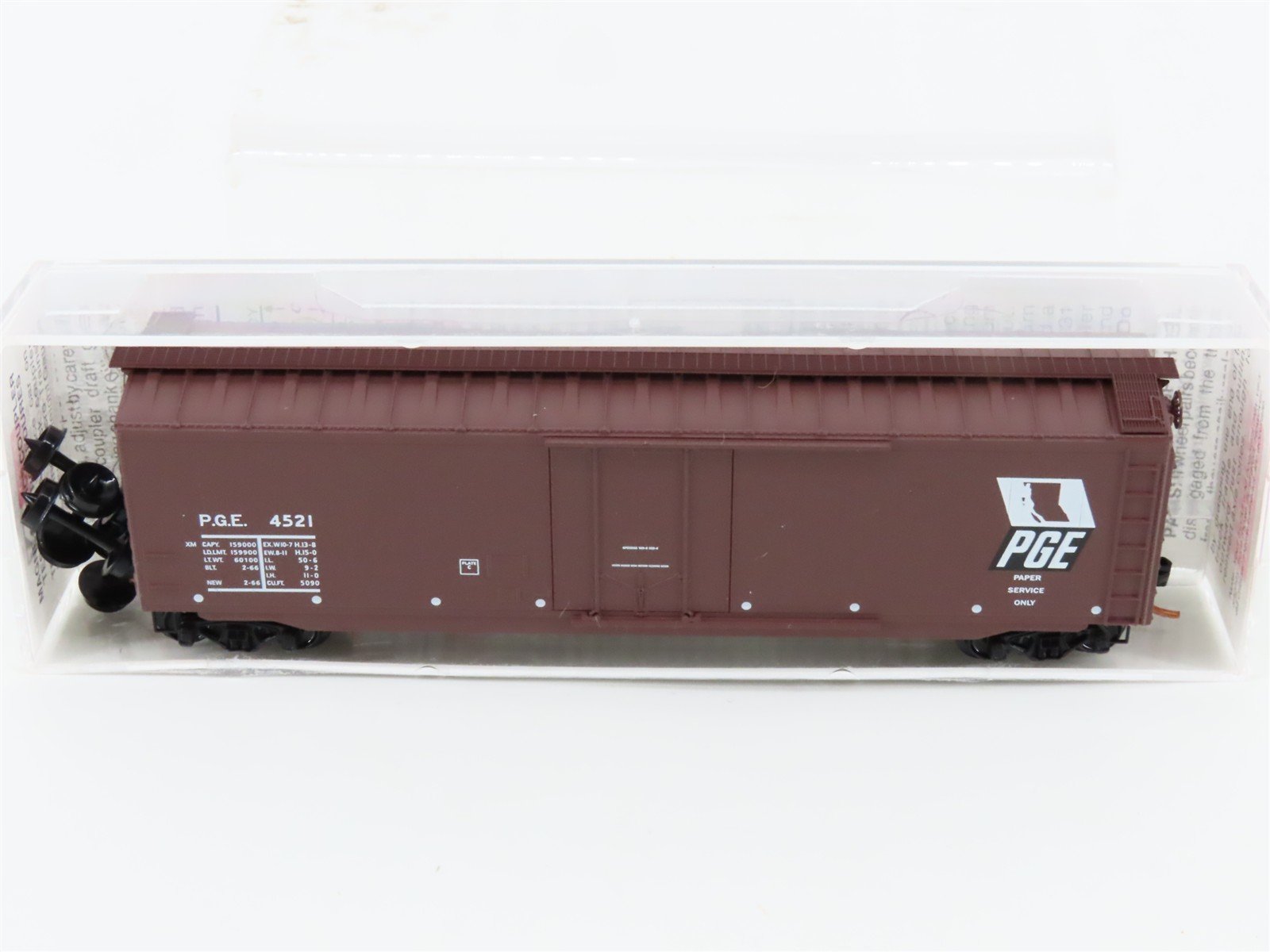 N Scale Micro-Trains MTL 32260 PGE Pacific Great Eastern 50' Box Car #4521