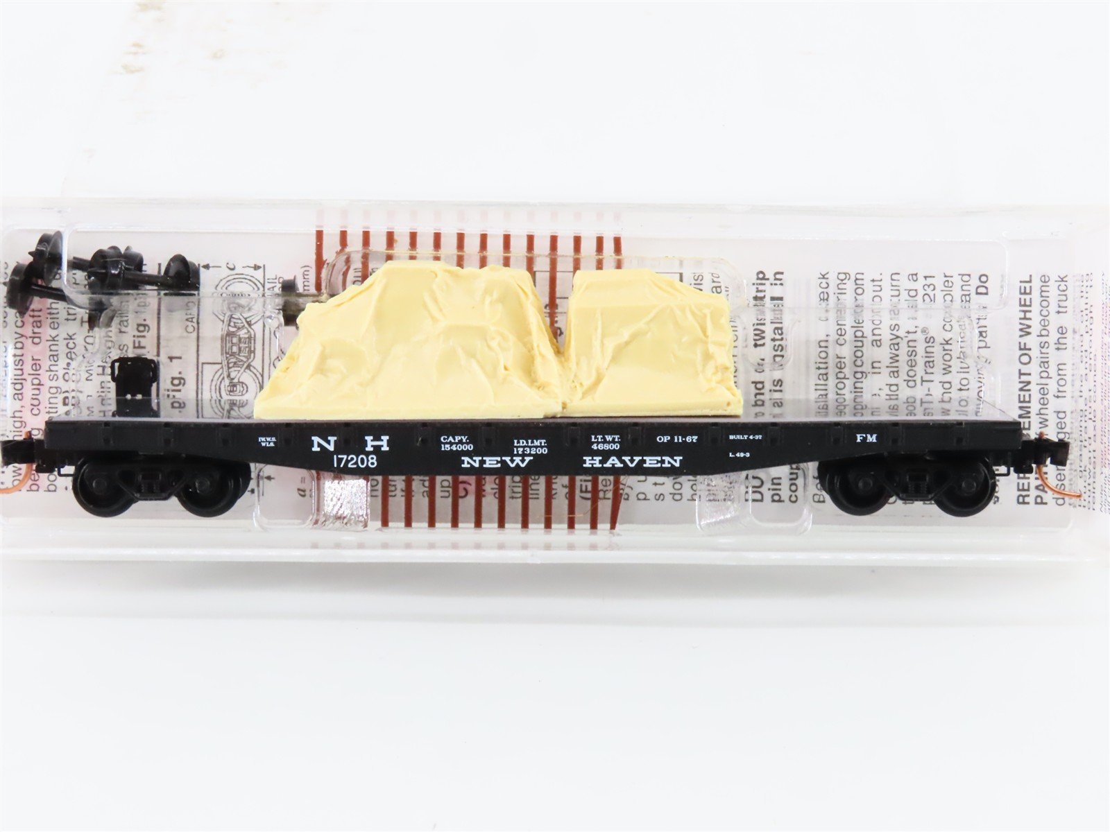 N Scale Micro-Trains MTL 45270 NH New Haven 50' Flat Car #17208 w/ Load