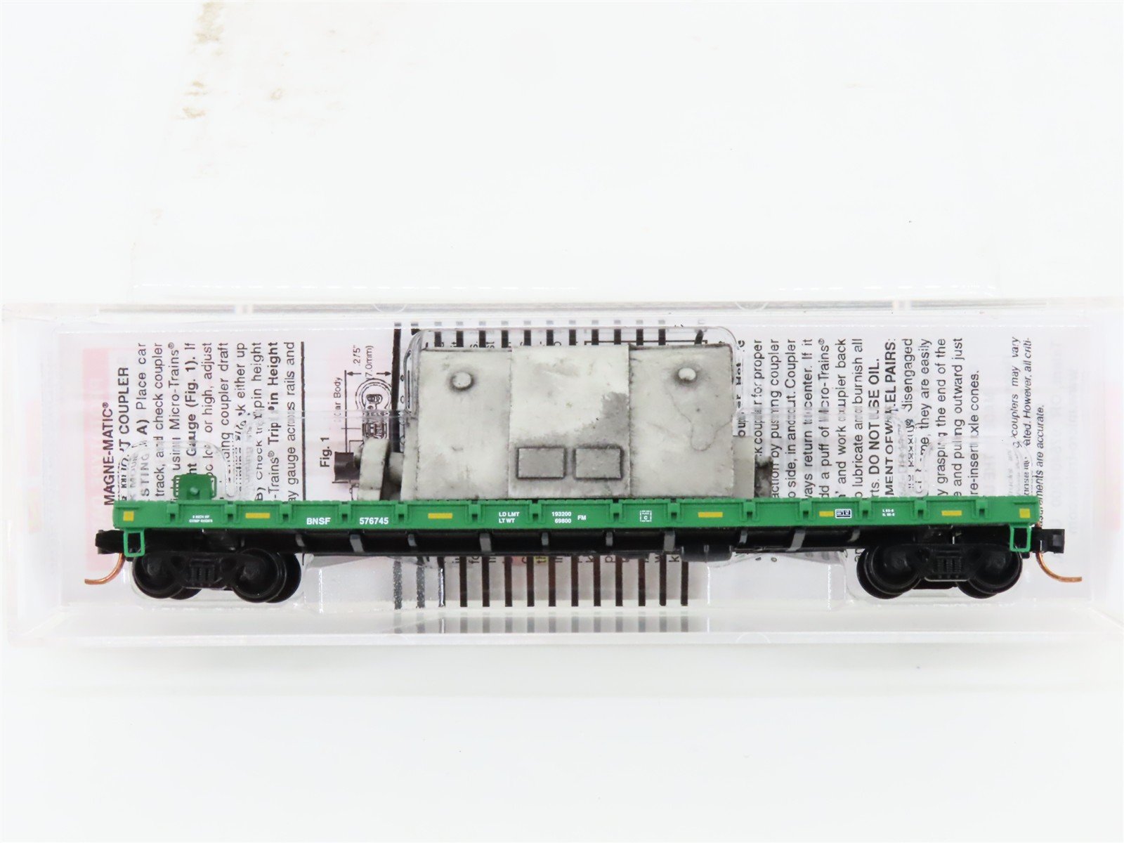 N Scale Micro-Trains MTL 04400122 BNSF Railway 50' Flat Car #576745 w/ Load