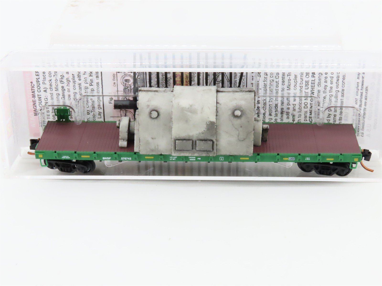 N Scale Micro-Trains MTL 04400122 BNSF Railway 50' Flat Car #576745 w/ Load