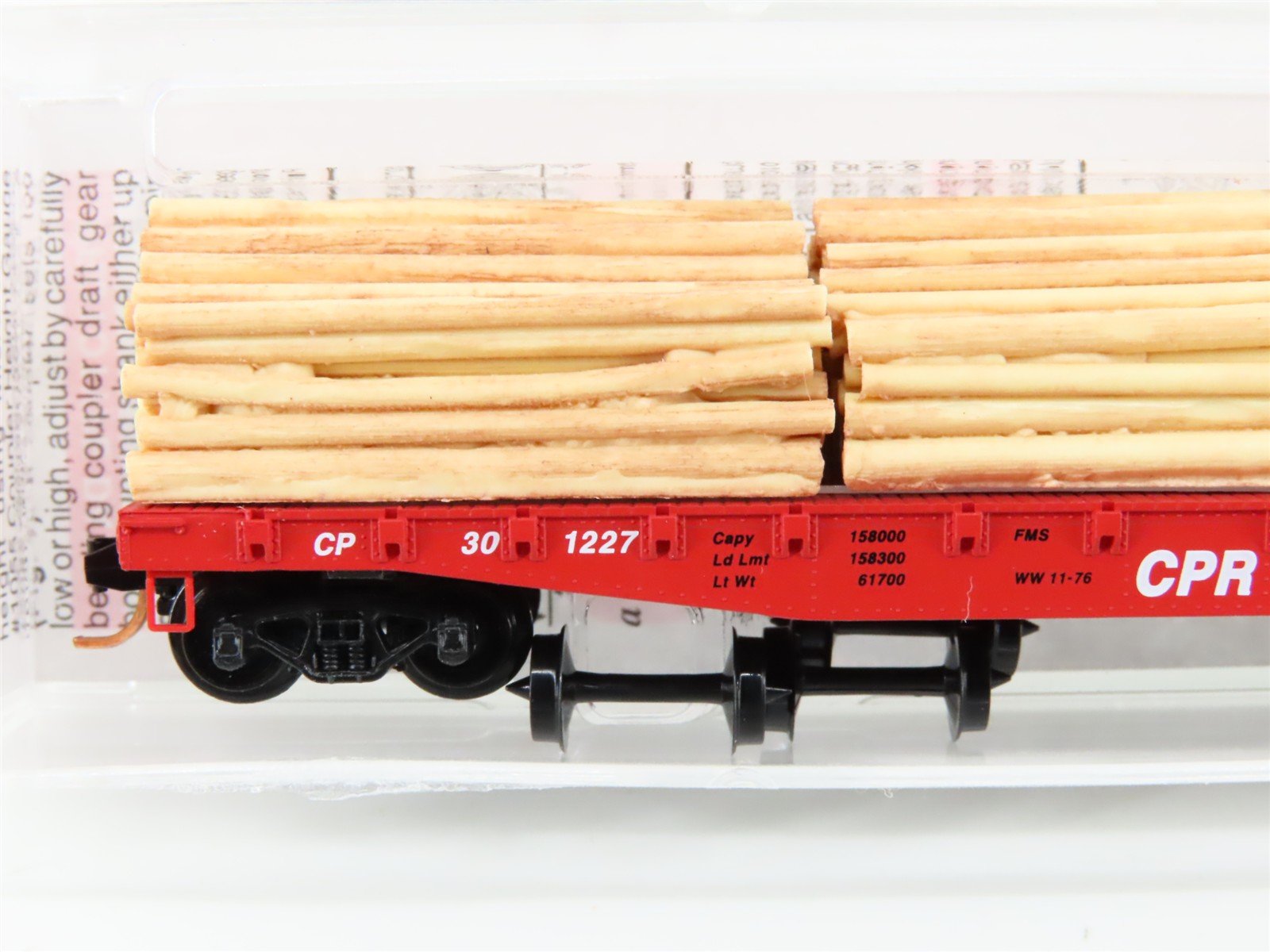 N Scale Micro-Trains MTL 04500280 CP Rail 50' Flat Car #301227 w/ Log Load