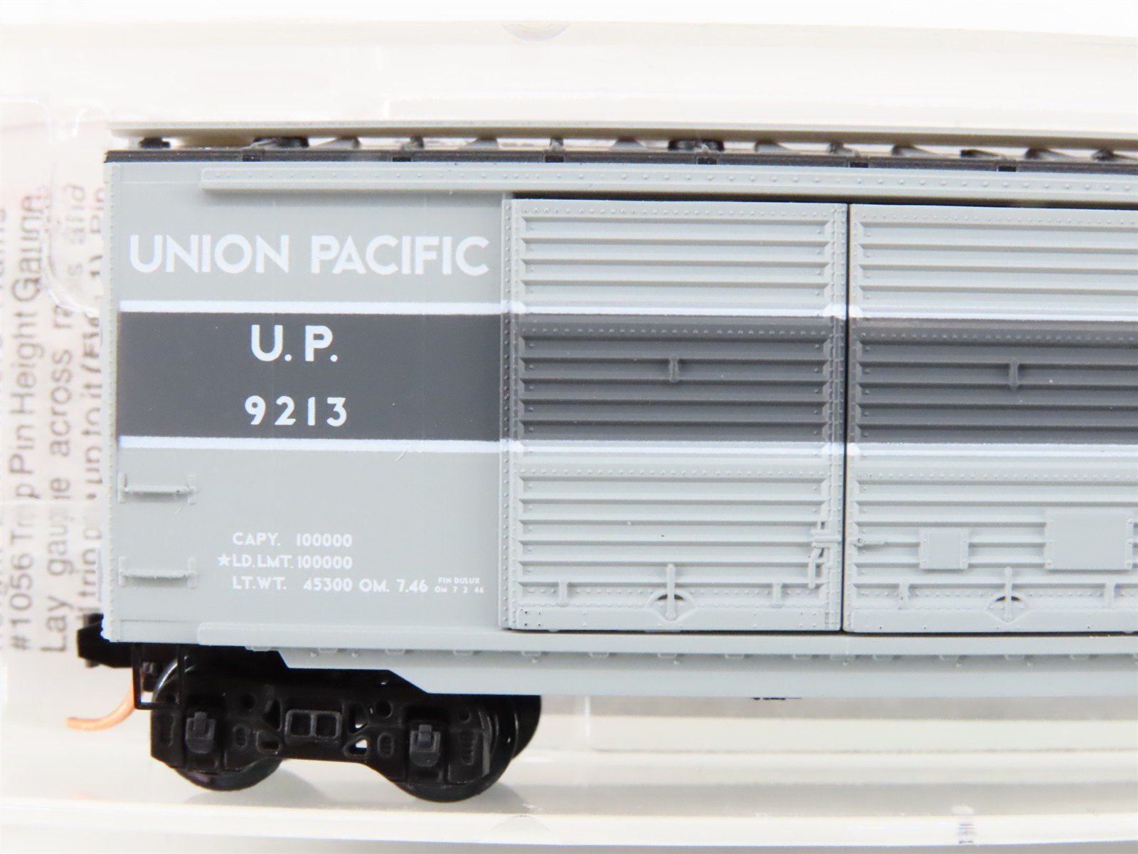 N Scale Micro-Trains MTL 23270 UP Union Pacific Express Service 40' Boxcar #9213