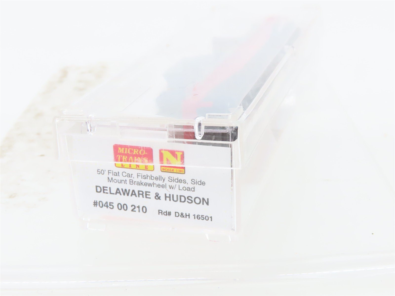 N Micro-Trains MTL 04500210 D&H Delaware & Hudson 50' Flat Car #16501 w/ Load