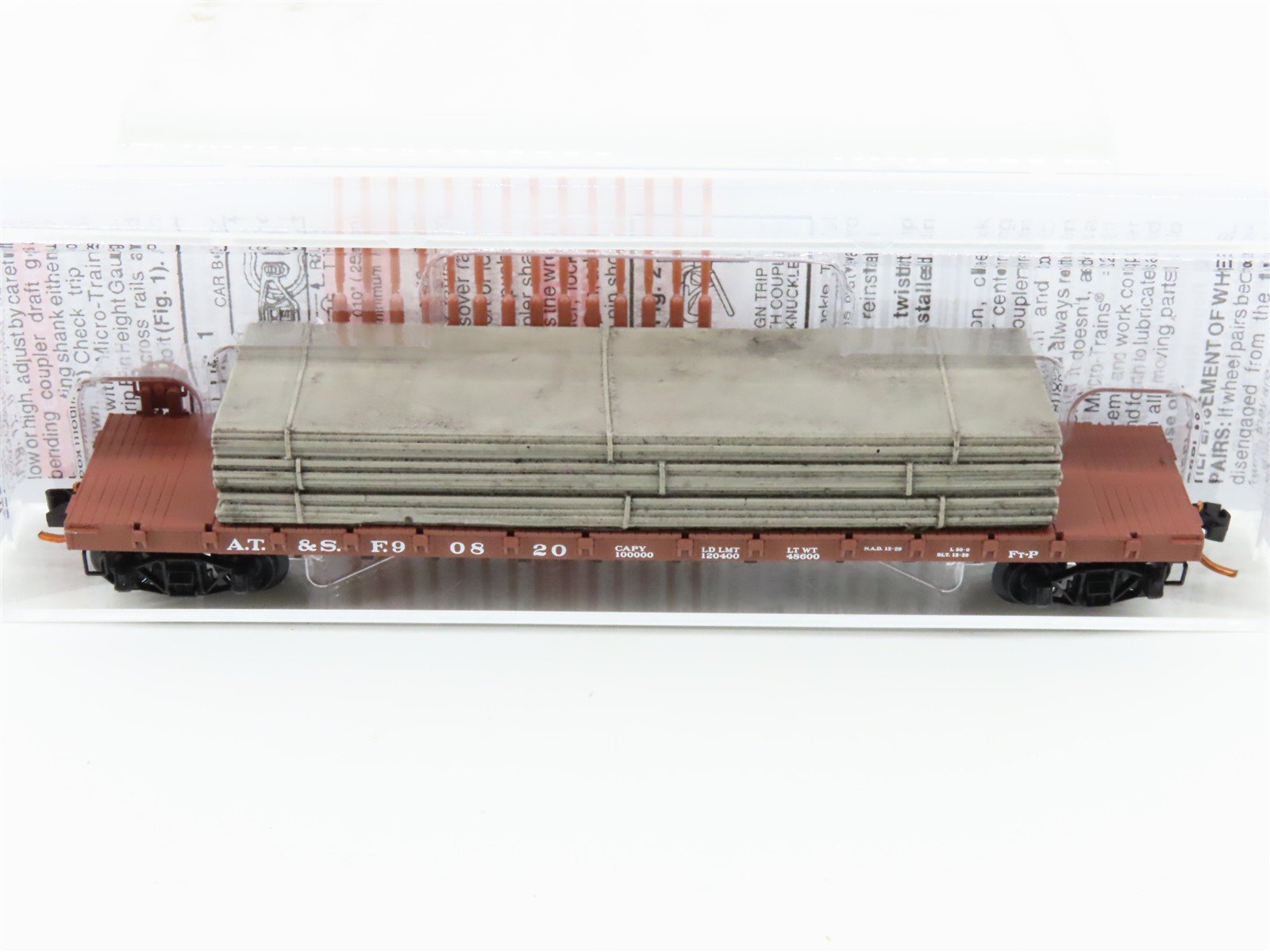 N Scale Micro-Trains MTL 04400061 ATSF Santa Fe 50' Flat Car #90820 w/ Load