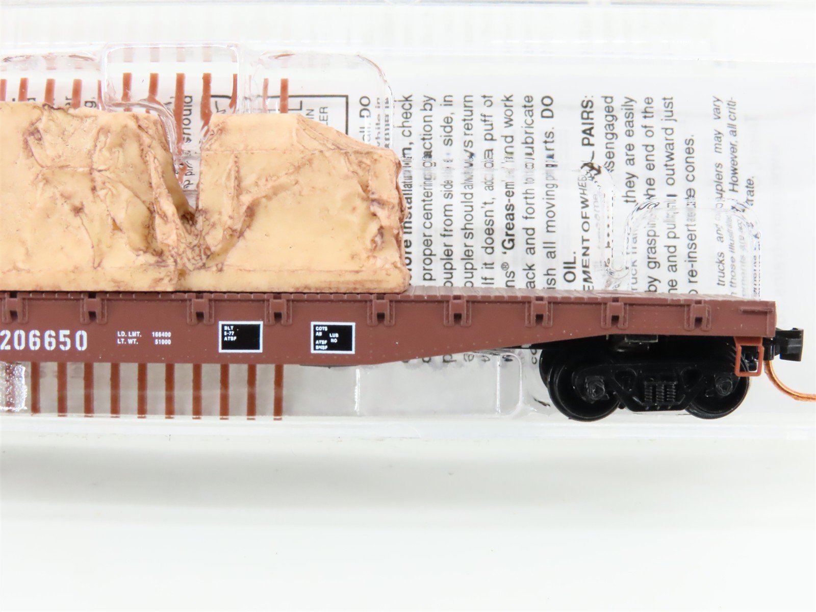 N Scale Micro-Trains MTL 04500440 ATSF Santa Fe 50' Flat Car #206650 w/ Load