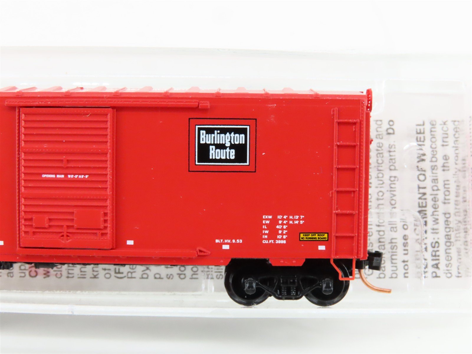 N Scale Micro-Trains MTL 73050 CB&Q Burlington Route 40' Box Car #39305